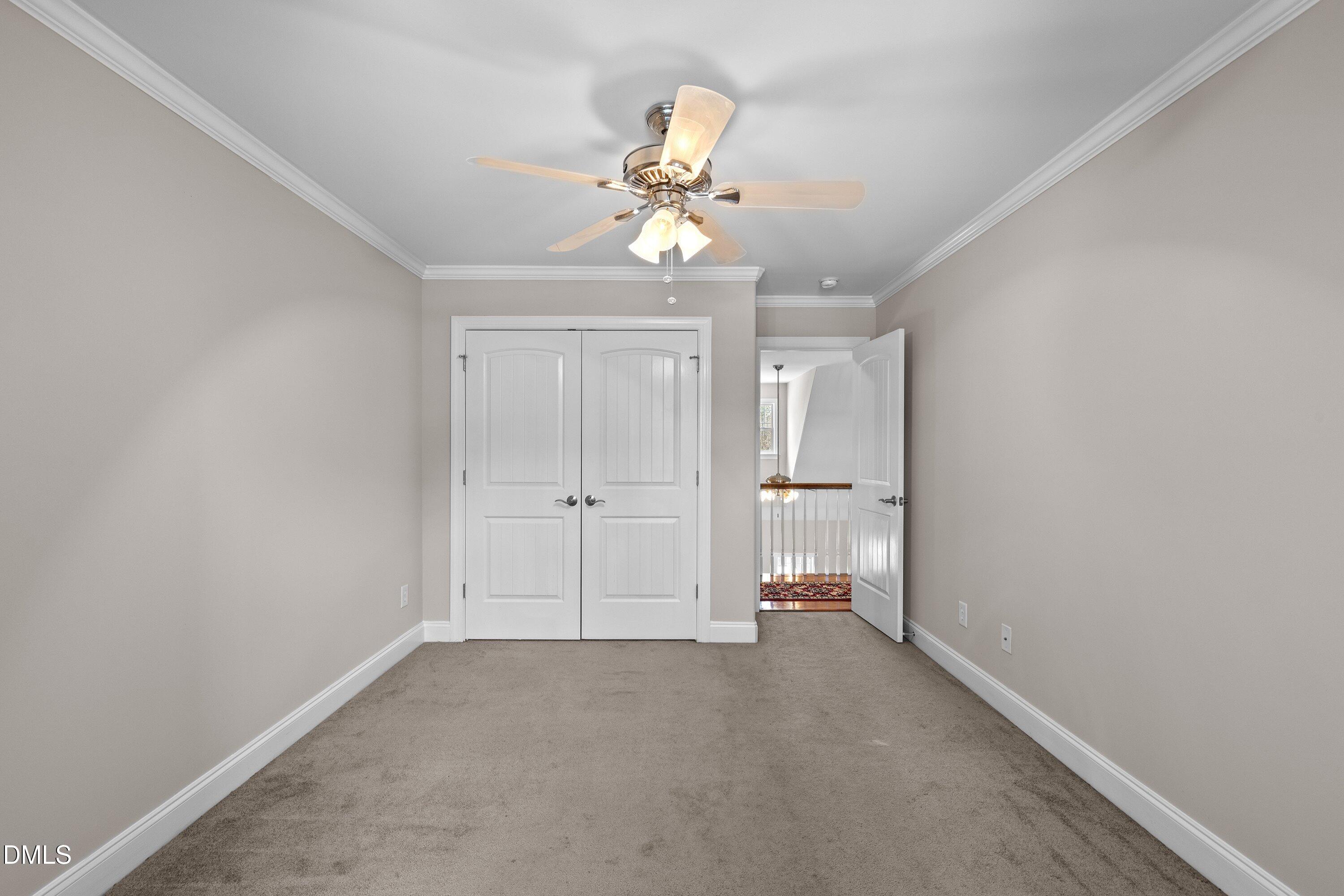 89 New Castle Court Property Photo 37
