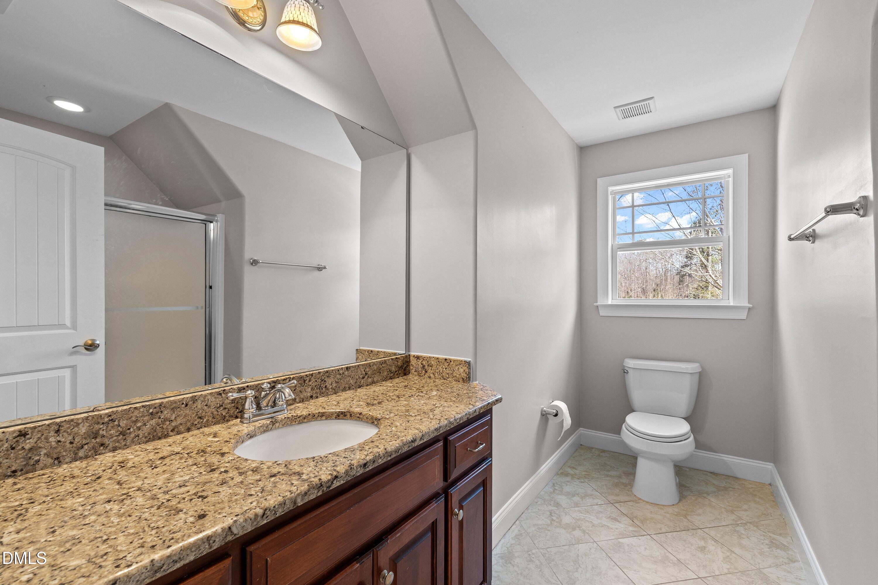 89 New Castle Court Property Photo 41
