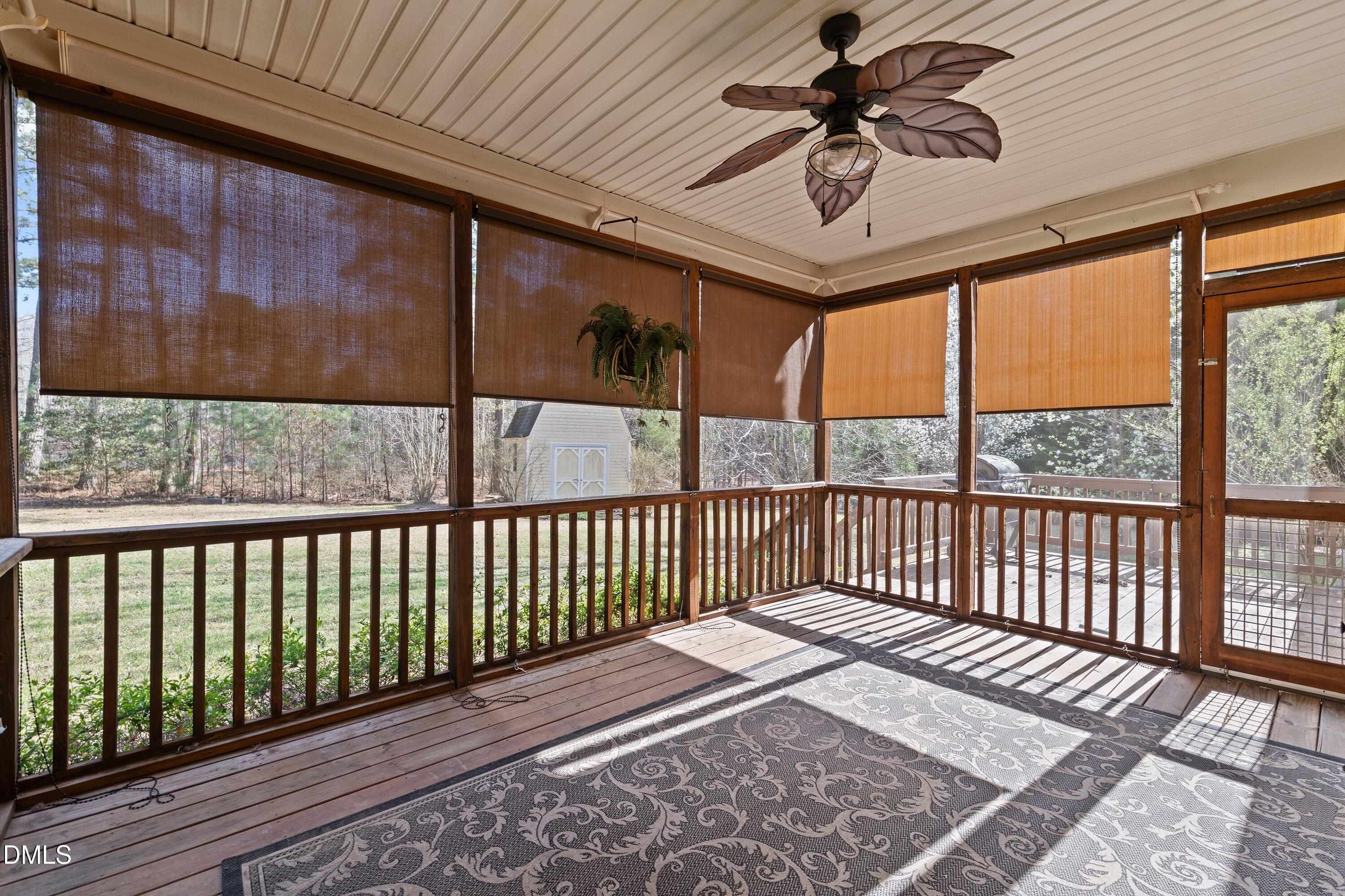 89 New Castle Court Property Photo 46
