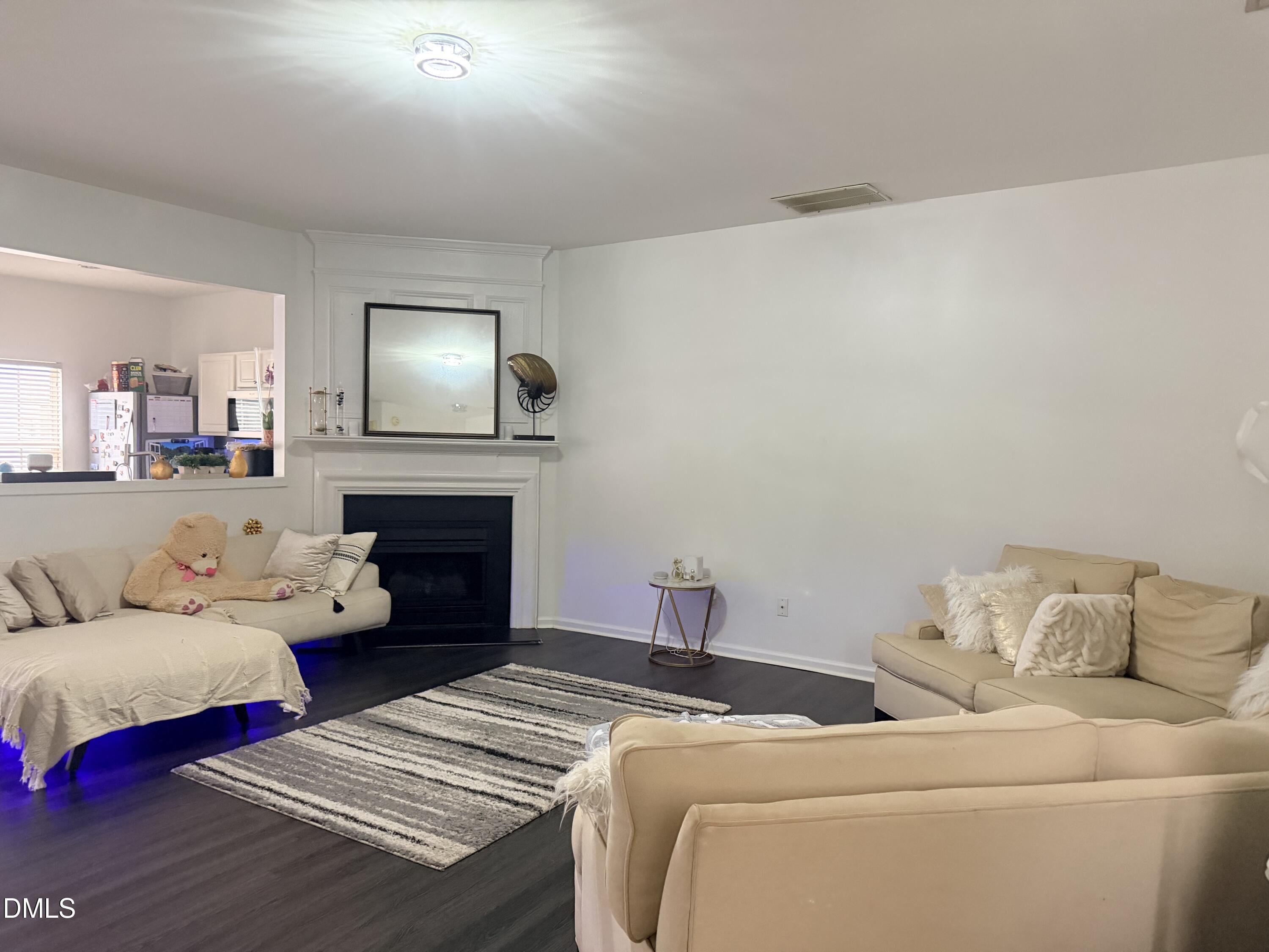 5345 Glen Canyon Road Property Photo 2