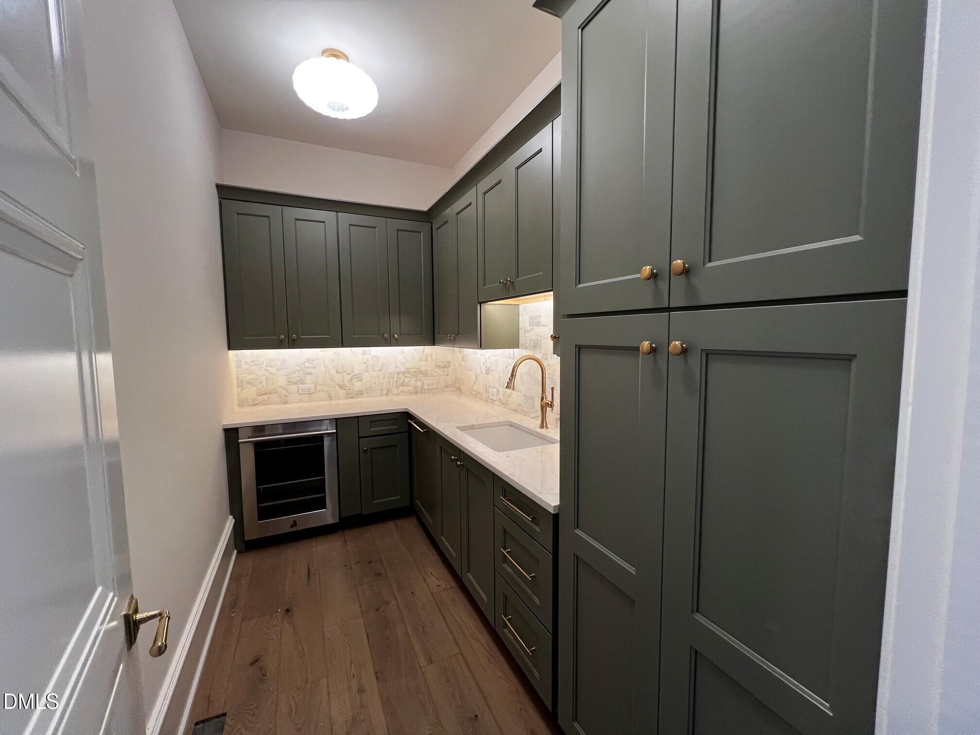 1104 Oldfourth Lane Property Photo 10