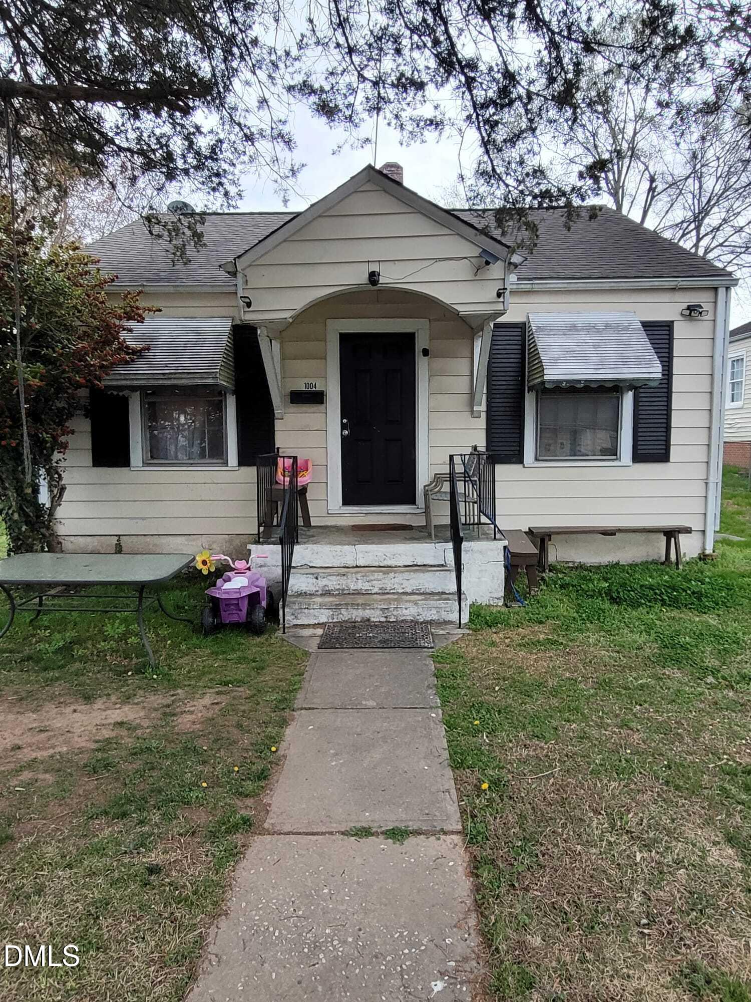 1004 Park Avenue Property Photo 1
