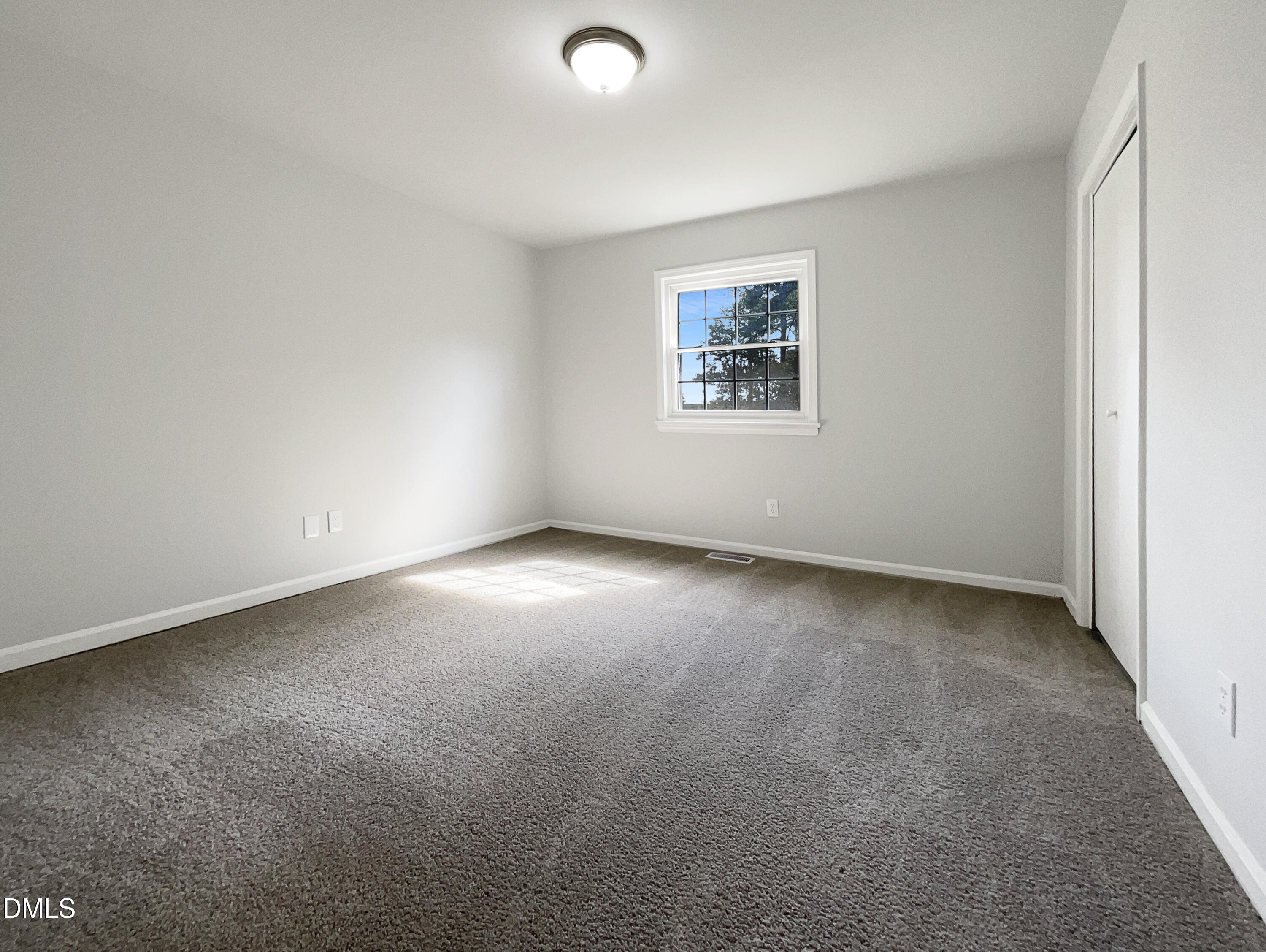 3737 Jamestown Circle Property Photo 4