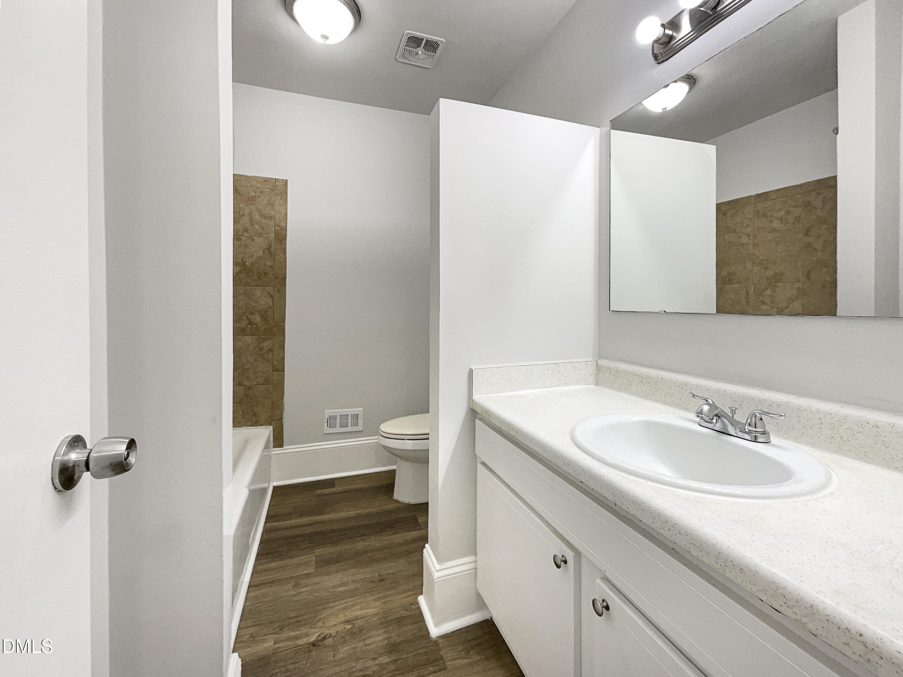 3737 Jamestown Circle Property Photo 11