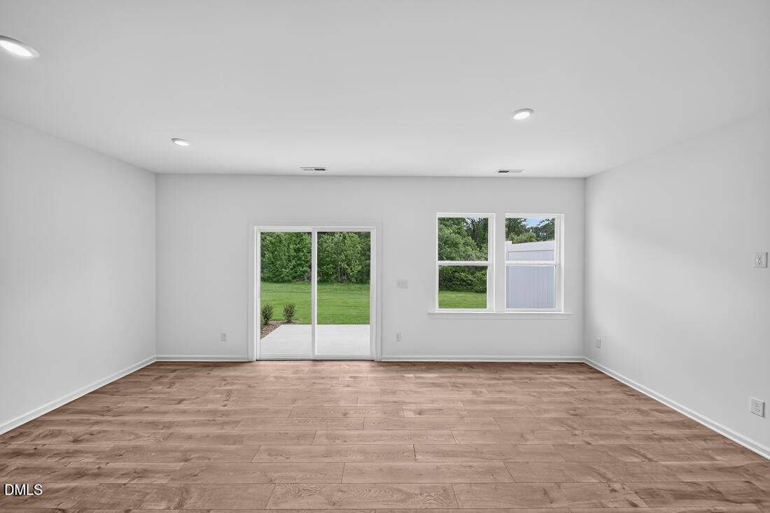 335 Sweetbay Tree Drive Property Photo 4