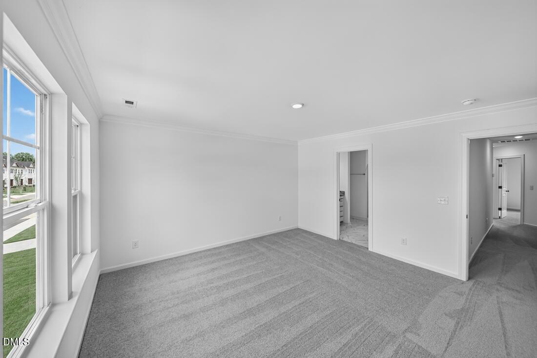 335 Sweetbay Tree Drive Property Photo 7
