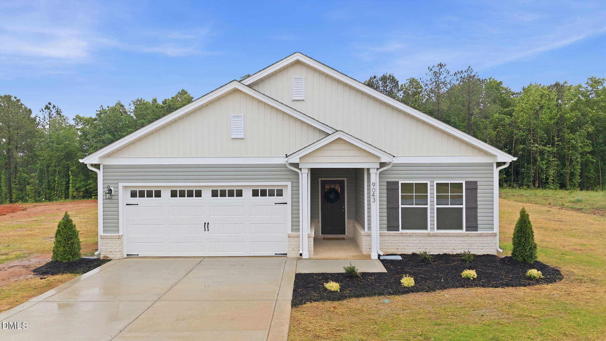 9043 Phoenix Court Property Photo 2