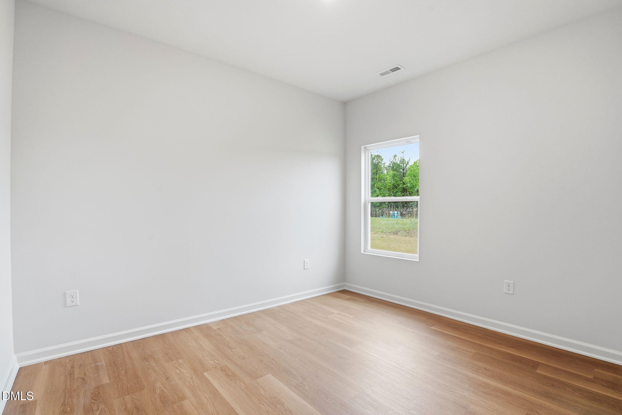 9043 Phoenix Court Property Photo 26