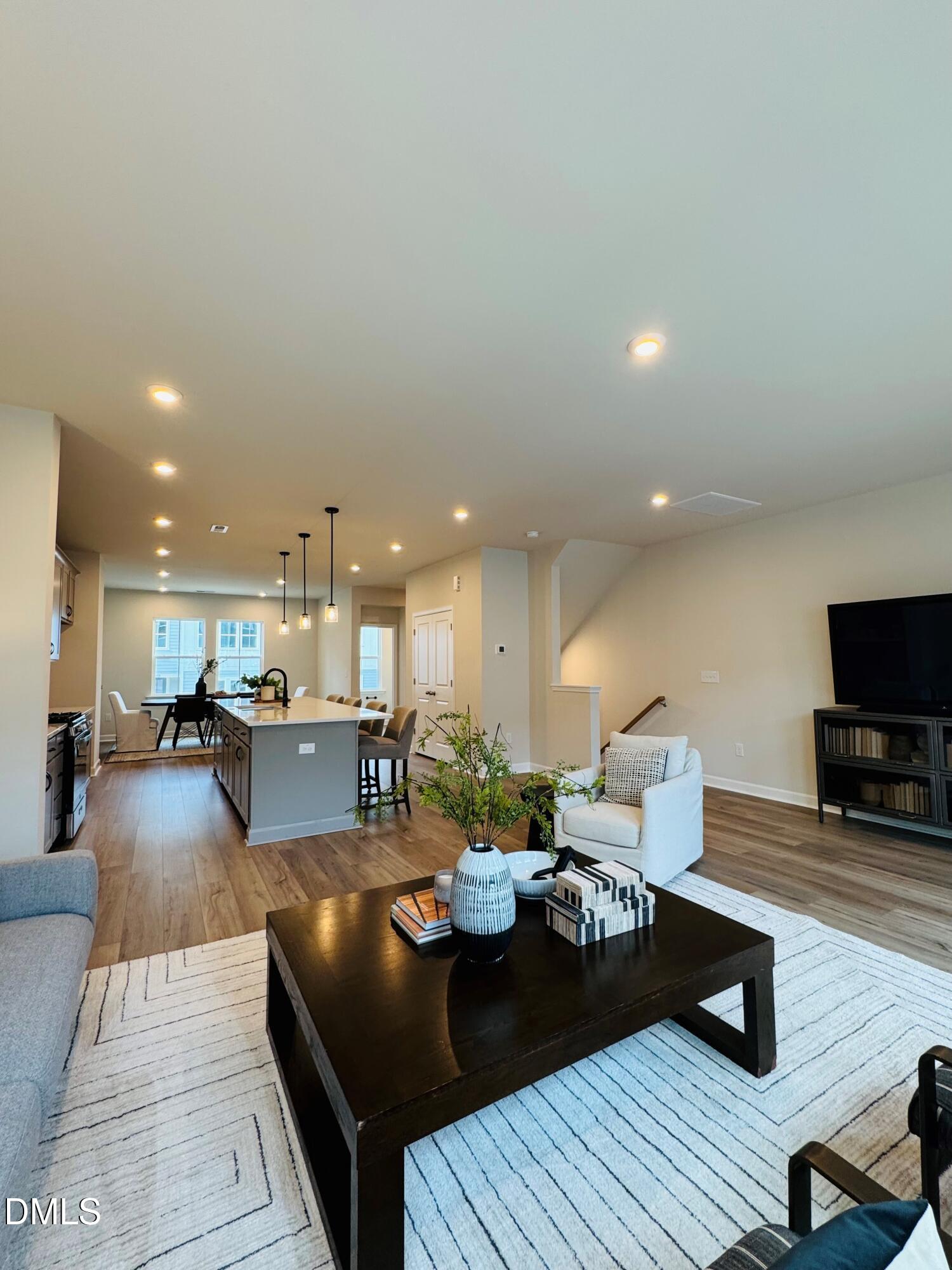 706 Hyperion Alley Property Photo 11