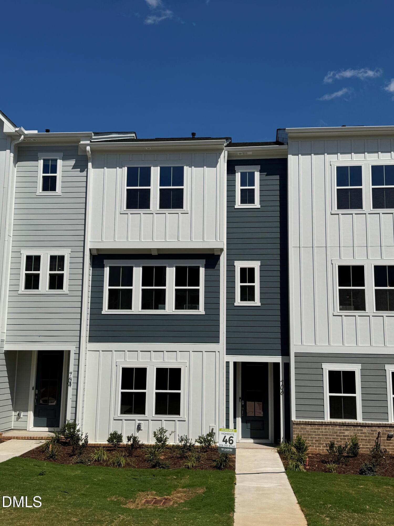 706 Hyperion Alley Property Photo 11