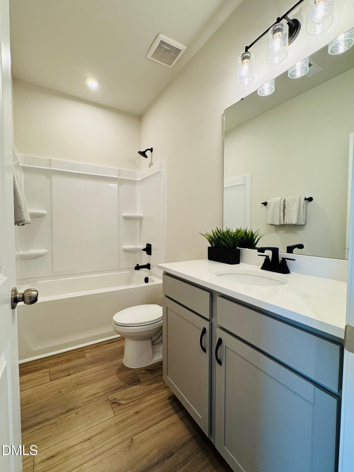 706 Hyperion Alley Property Photo 19