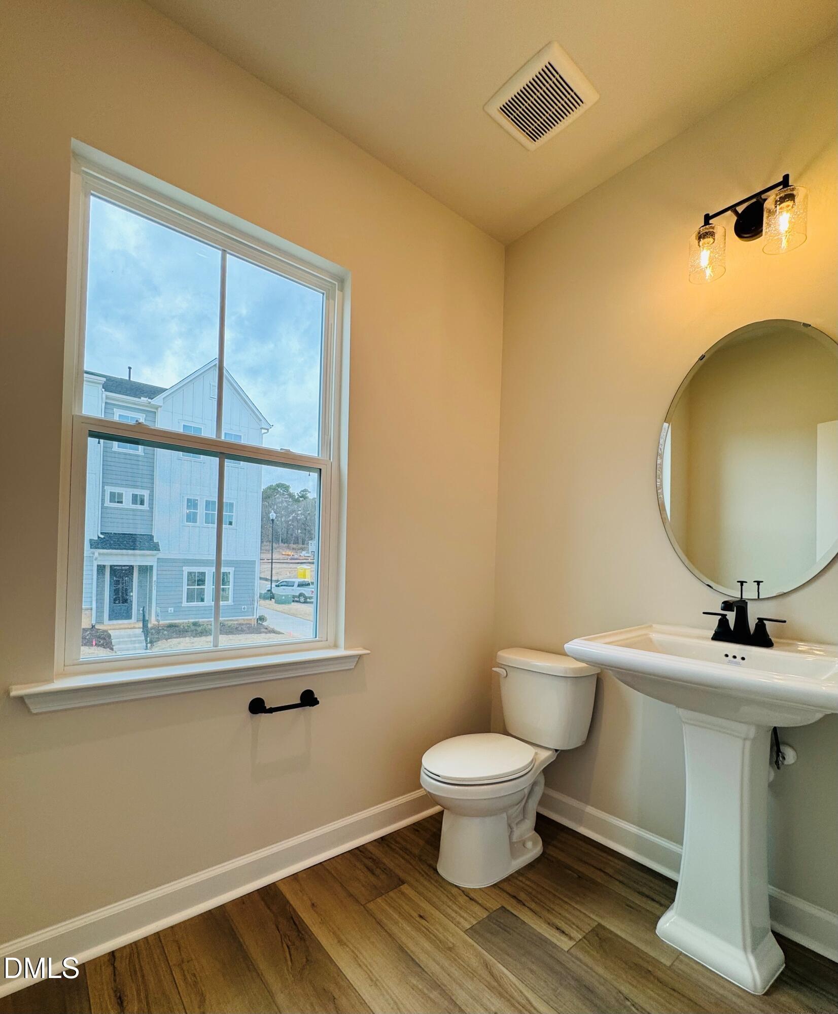 706 Hyperion Alley Property Photo 20