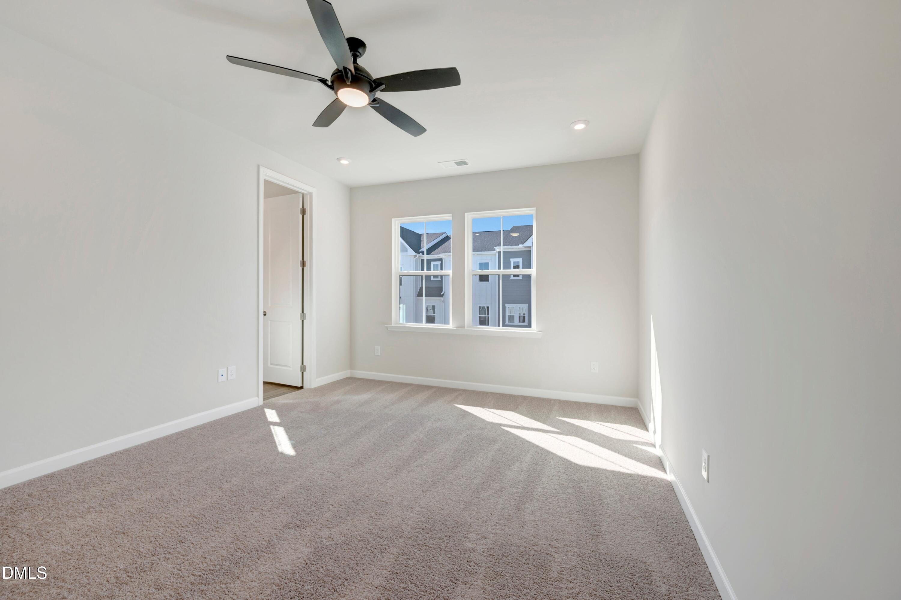 706 Hyperion Alley Property Photo 23