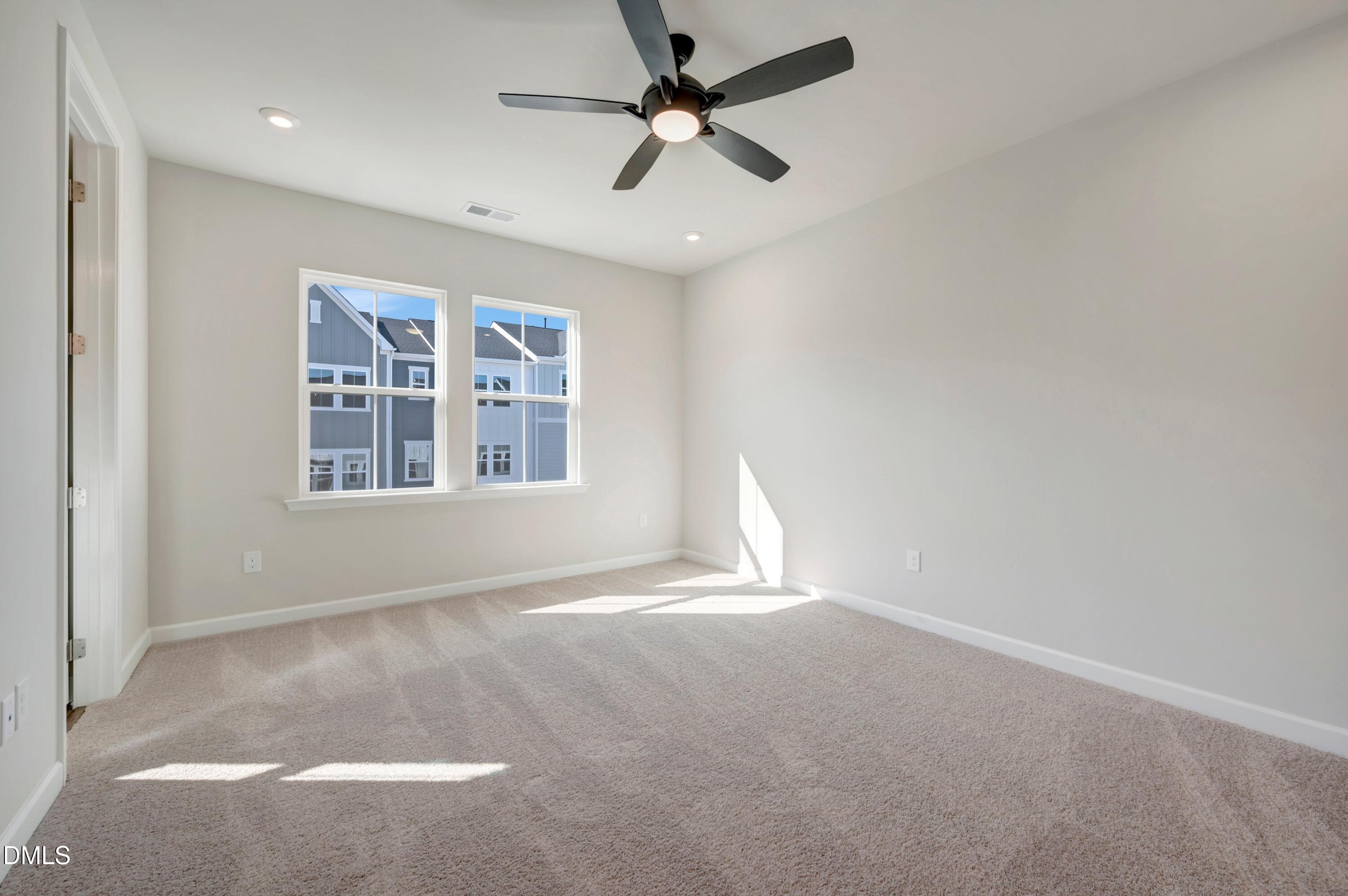 706 Hyperion Alley Property Photo 24