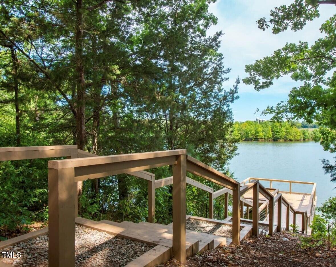 706 Hyperion Alley Property Photo 45