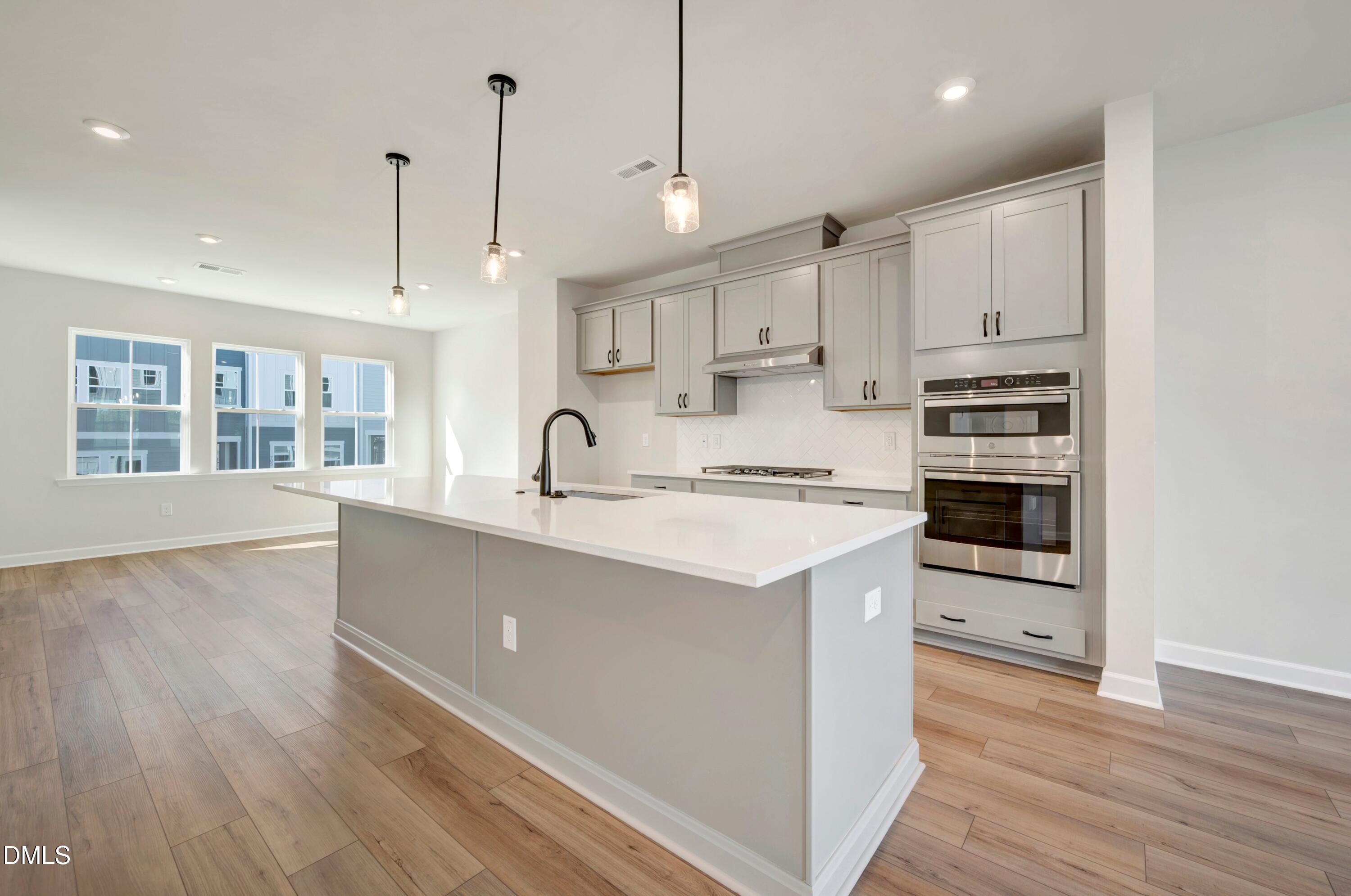 706 Hyperion Alley Property Photo 77