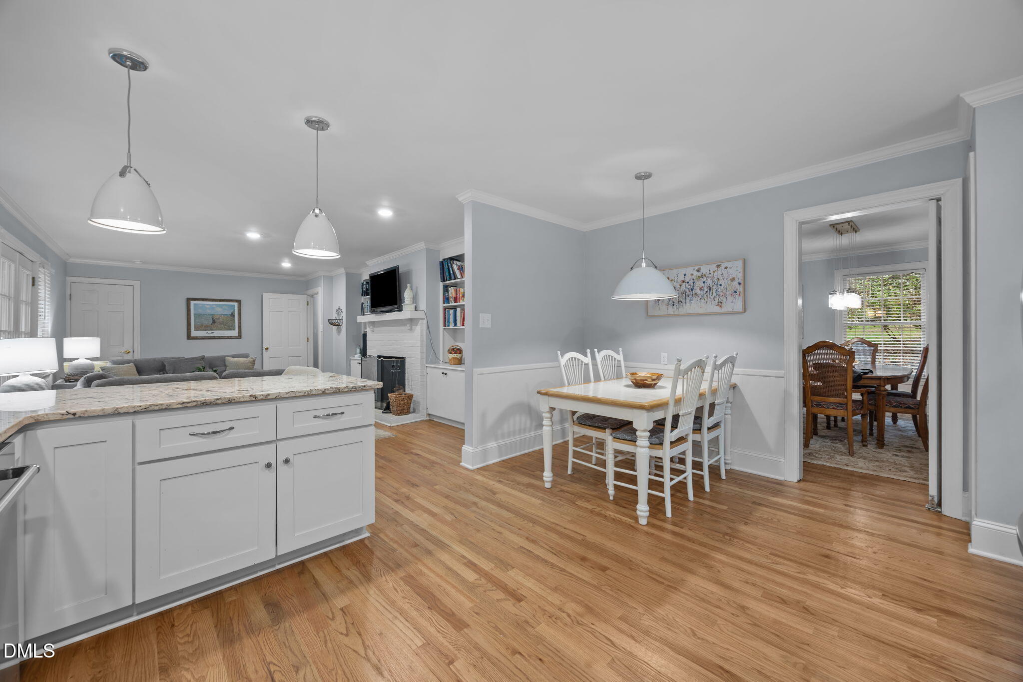 4902 Carteret Drive Property Photo 8