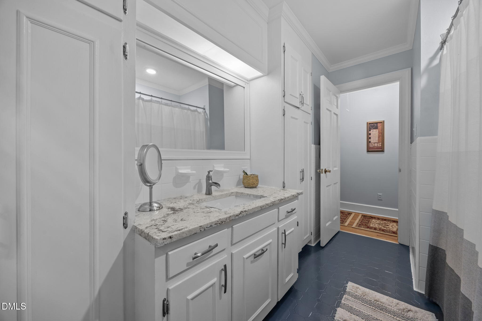 4902 Carteret Drive Property Photo 30