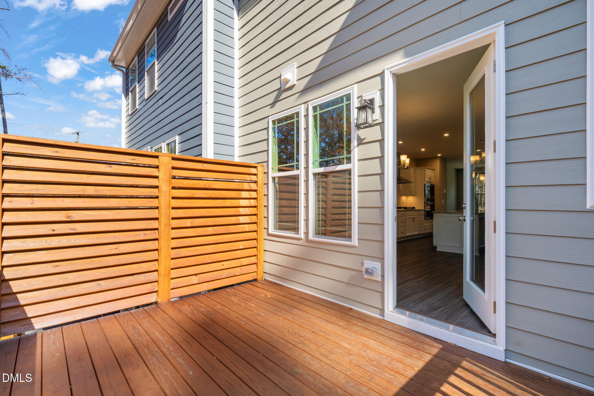 528 Plumleaf Lane Property Photo 6