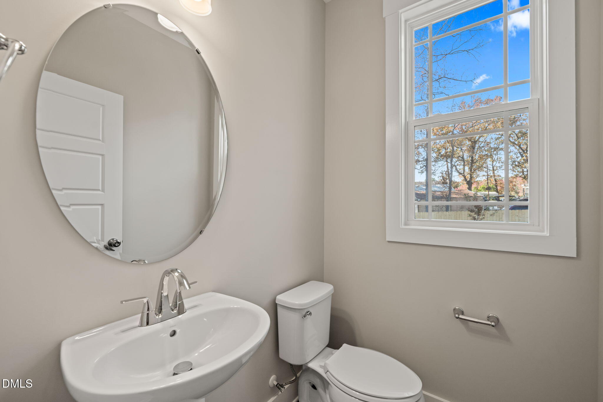 528 Plumleaf Lane Property Photo 8