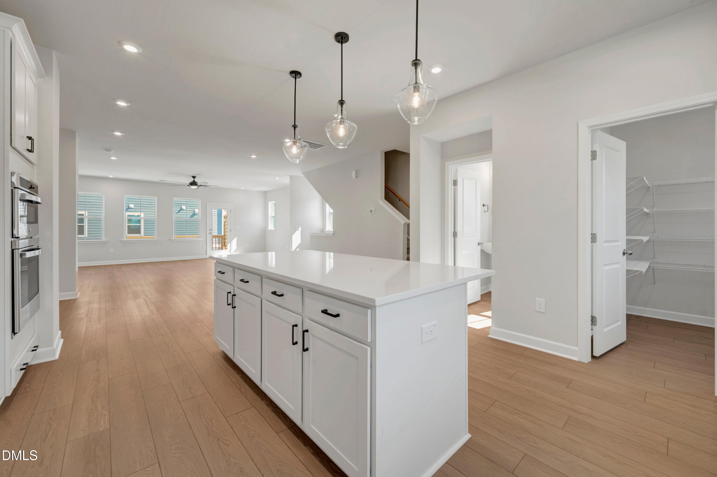 710 Hyperion Alley Property Photo 10