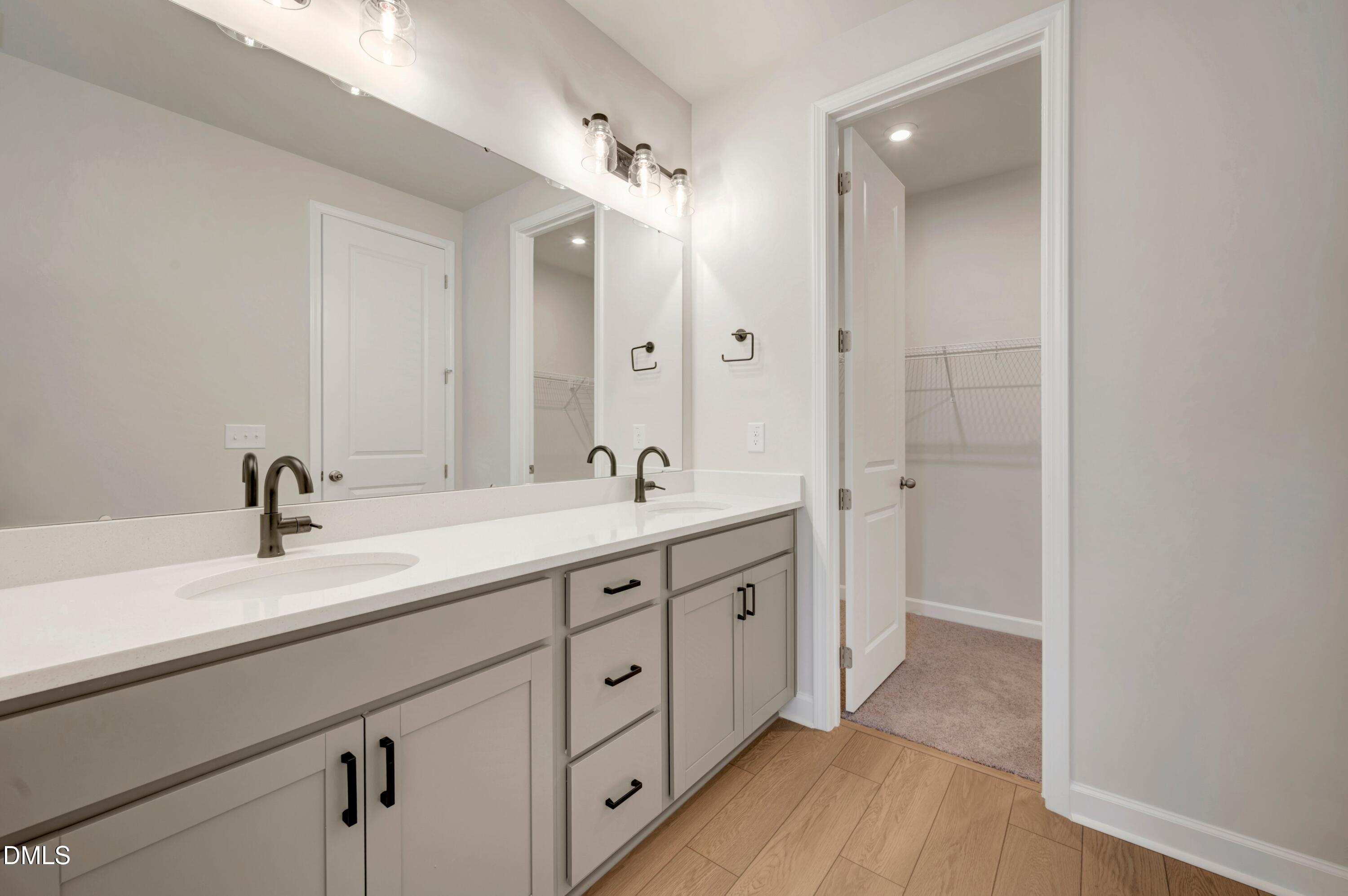 710 Hyperion Alley Property Photo 25