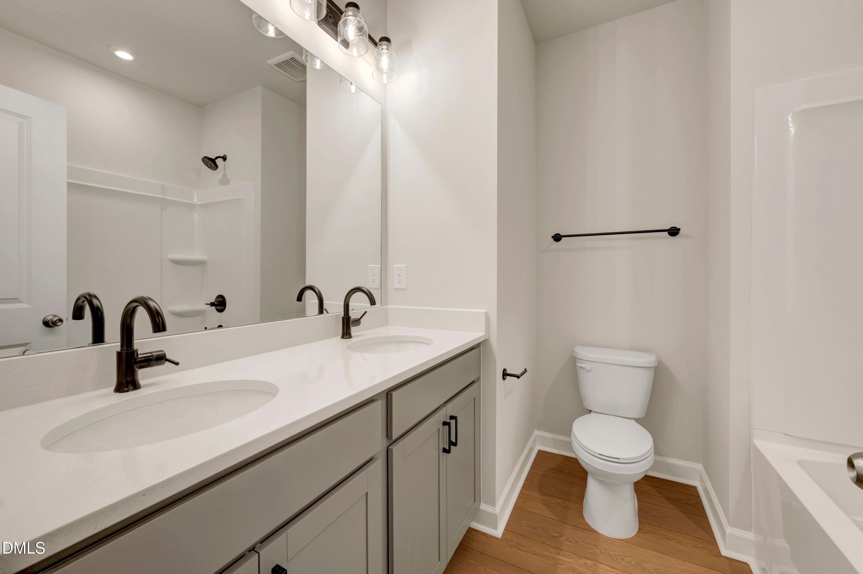 710 Hyperion Alley Property Photo 28