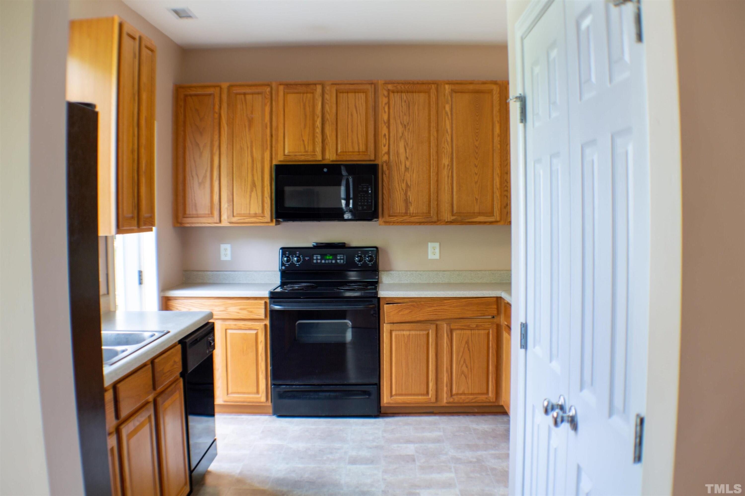5145 Mabe Drive Property Photo 6