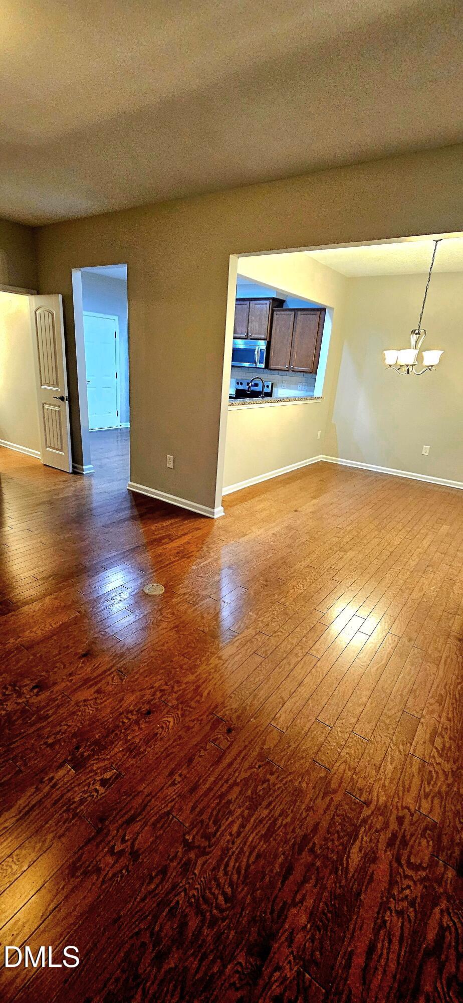 313 Brier Crossings Loop Property Photo 5