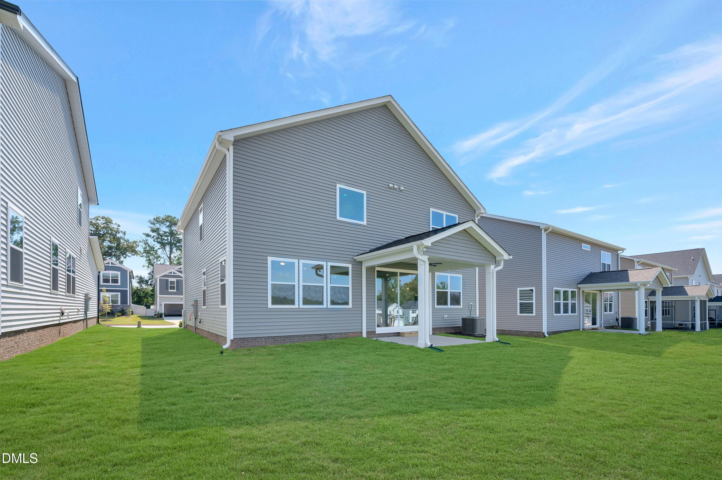 264 Yellow River Way Property Photo 6