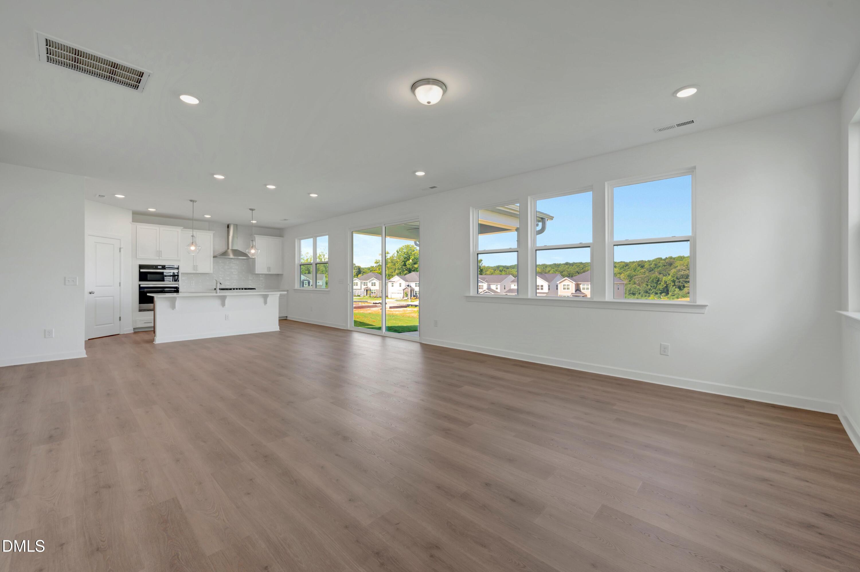 264 Yellow River Way Property Photo 11