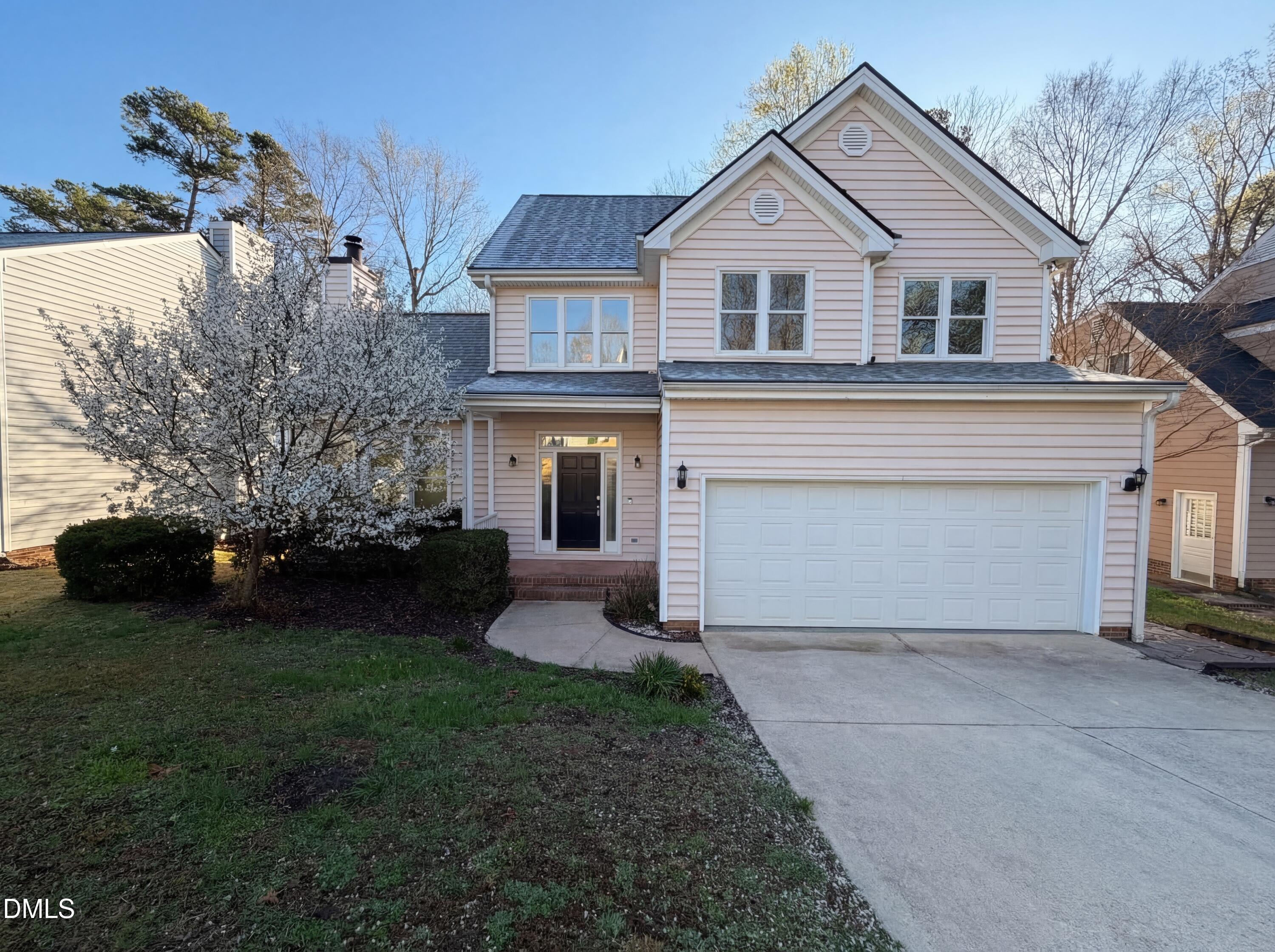 304 Arlington Ridge Ridge Property Photo 1