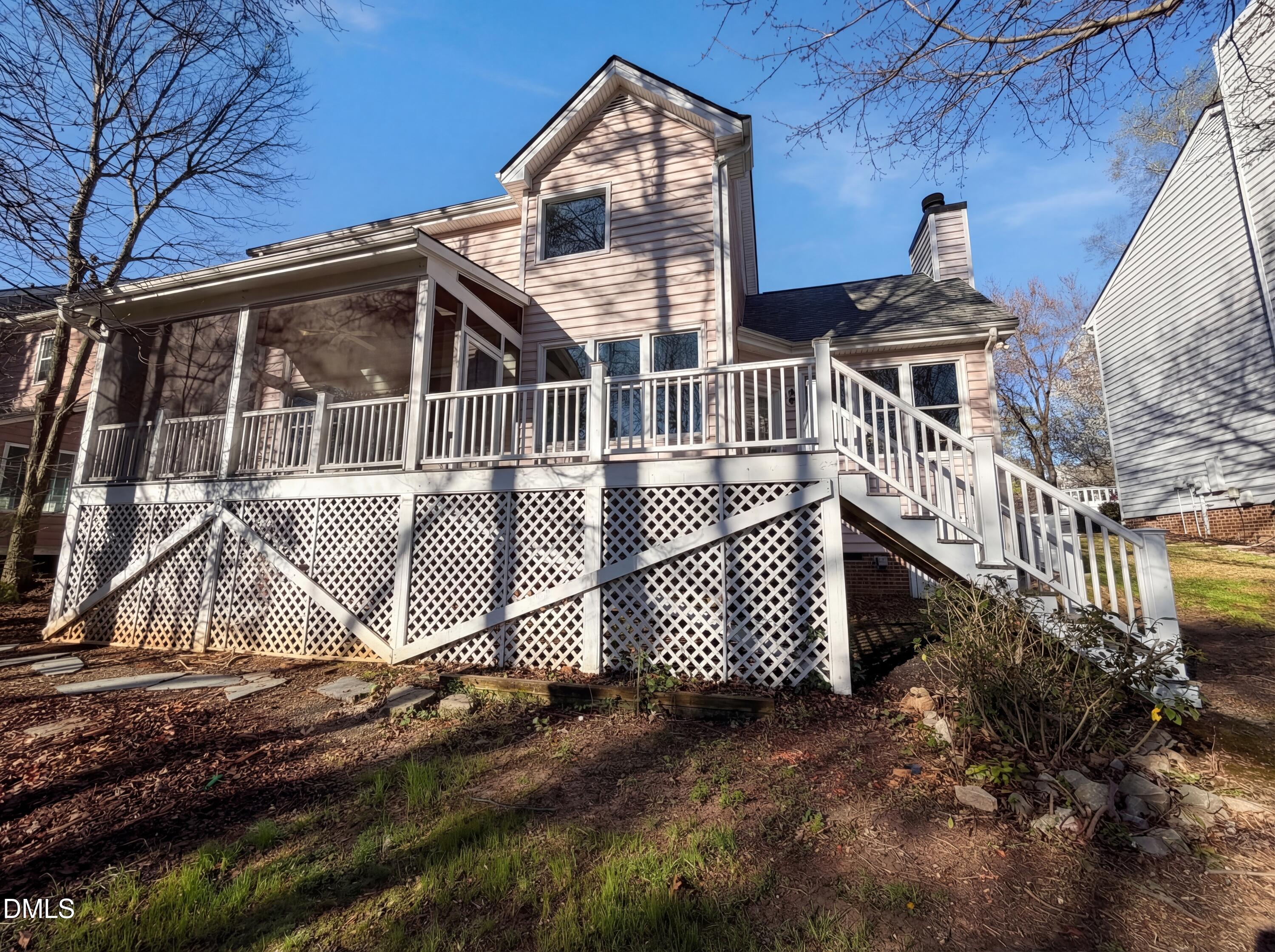 304 Arlington Ridge Ridge Property Photo 5