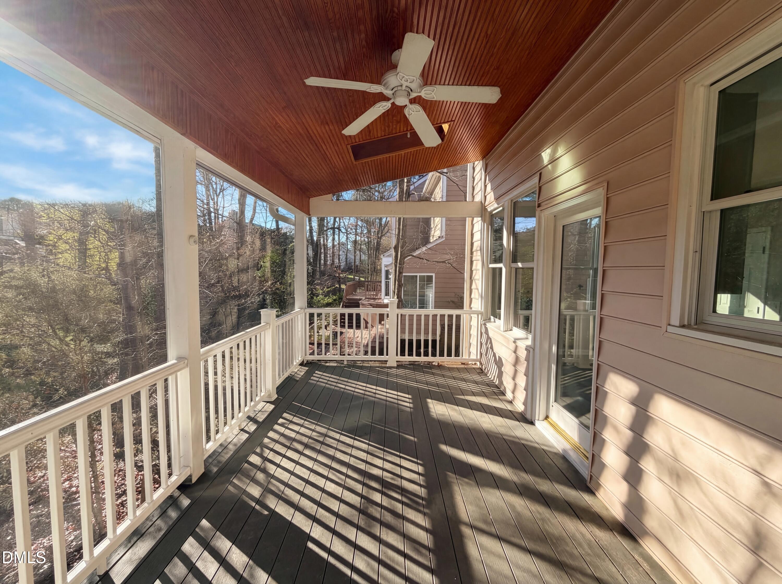 304 Arlington Ridge Ridge Property Photo 15