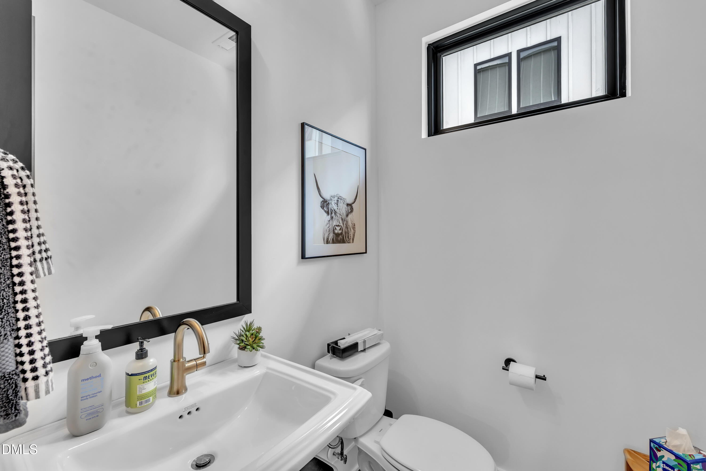 512 Gordon Street 305 Property Photo 9