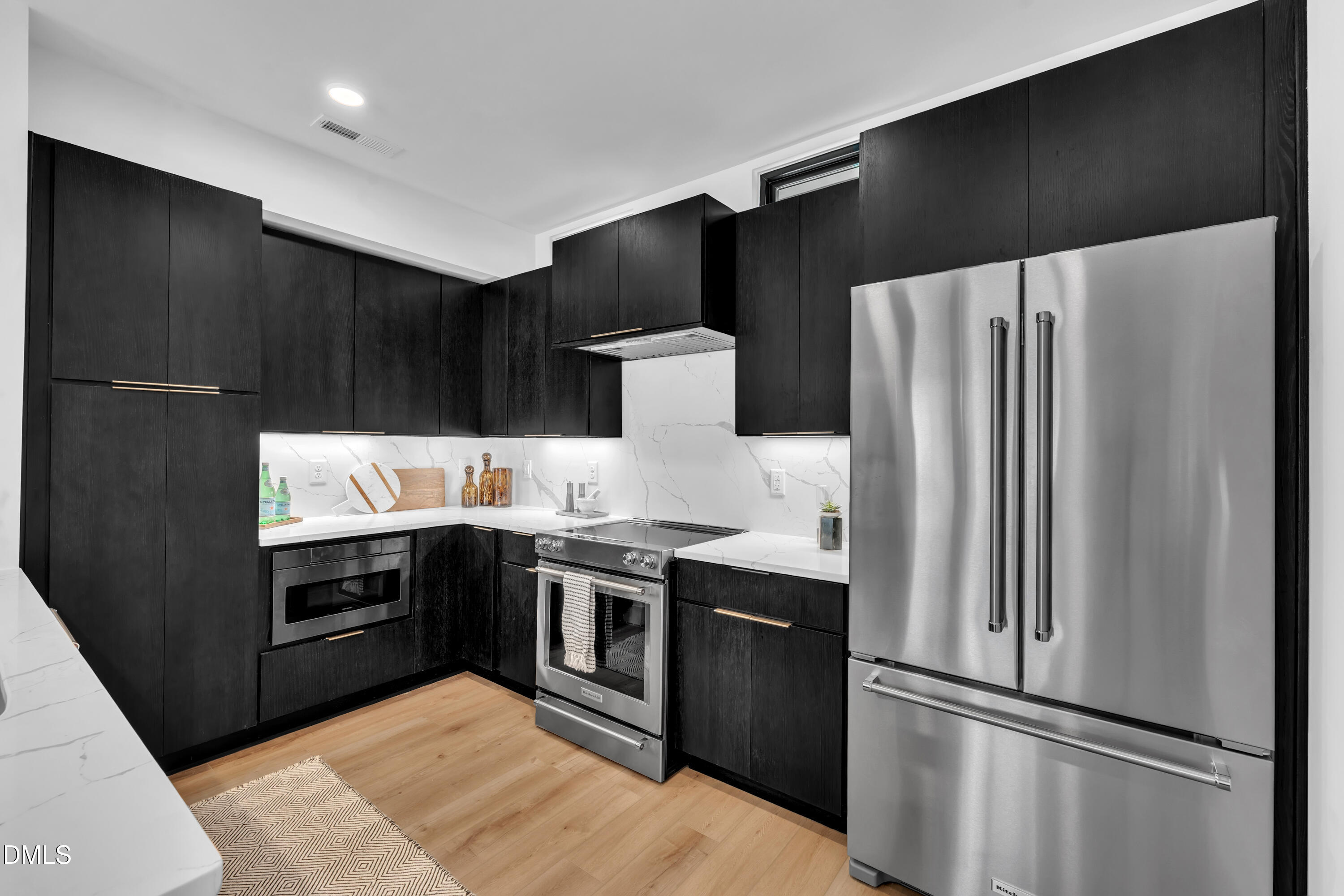 512 Gordon Street 305 Property Photo 12
