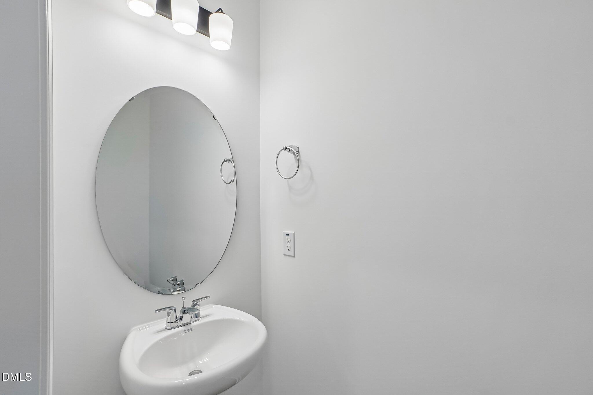 190 Hank Way Property Photo 27
