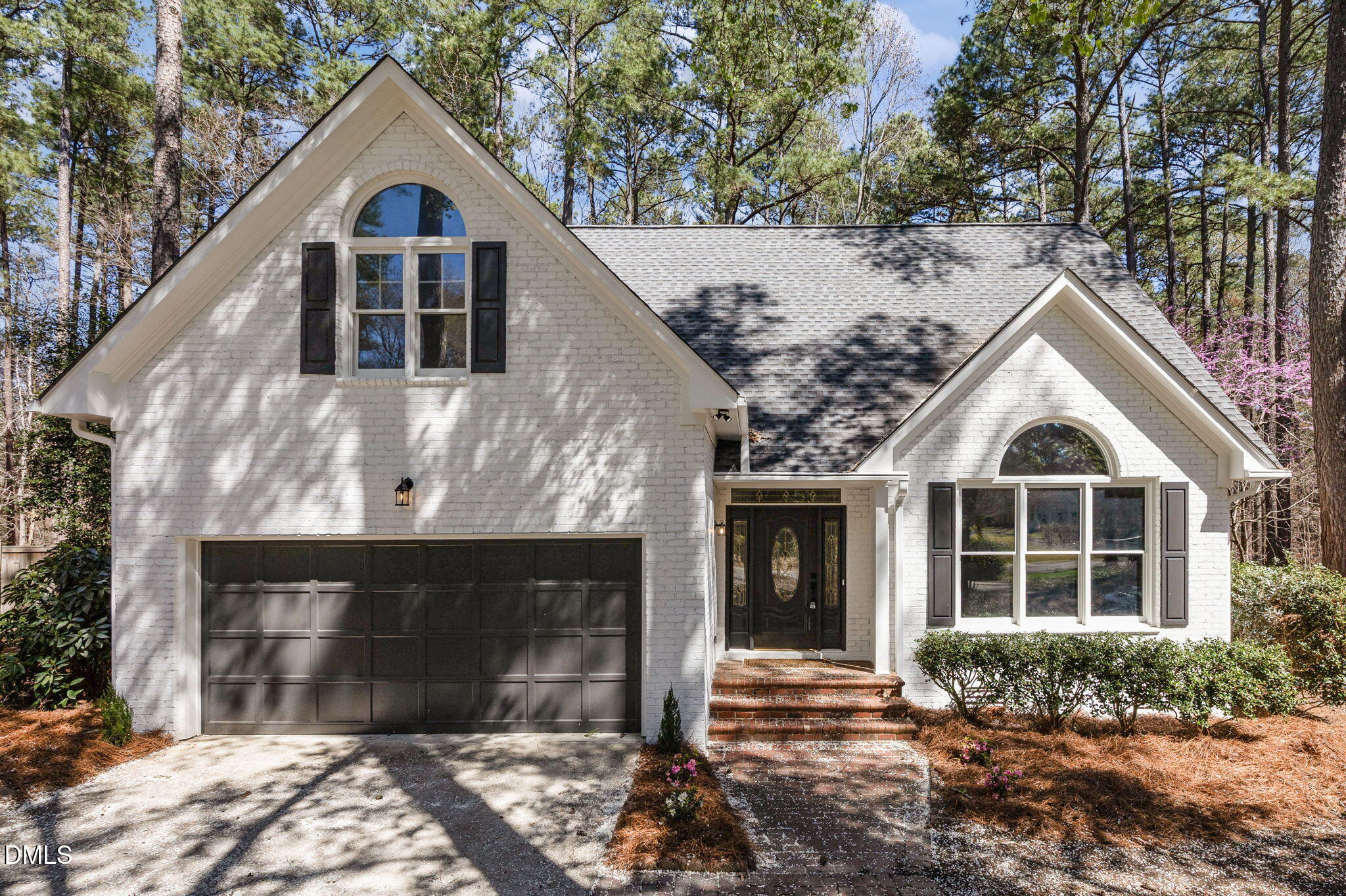 2117 Carriage Way Property Photo 1