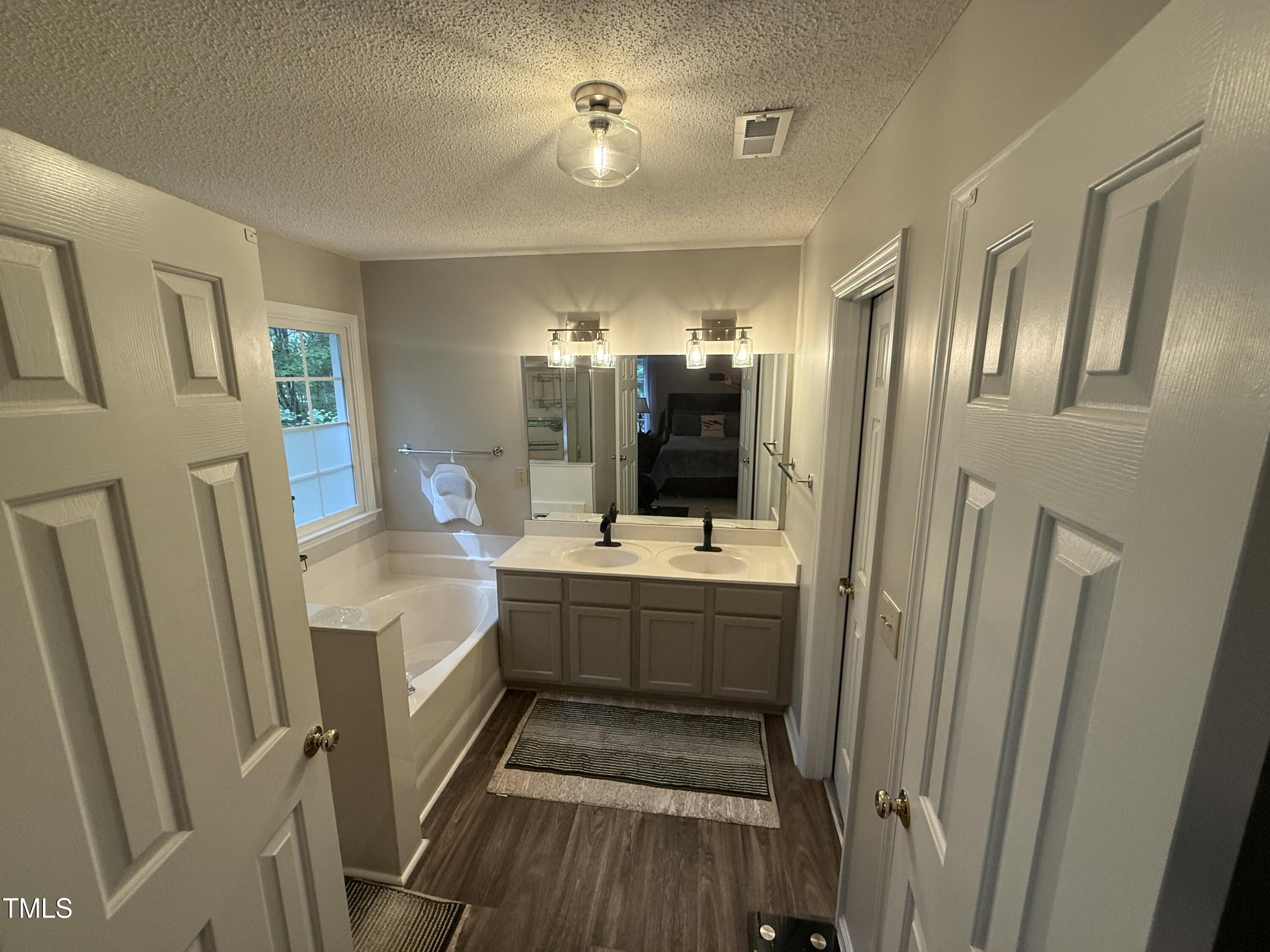3348 Daingerfield Drive Property Photo 14