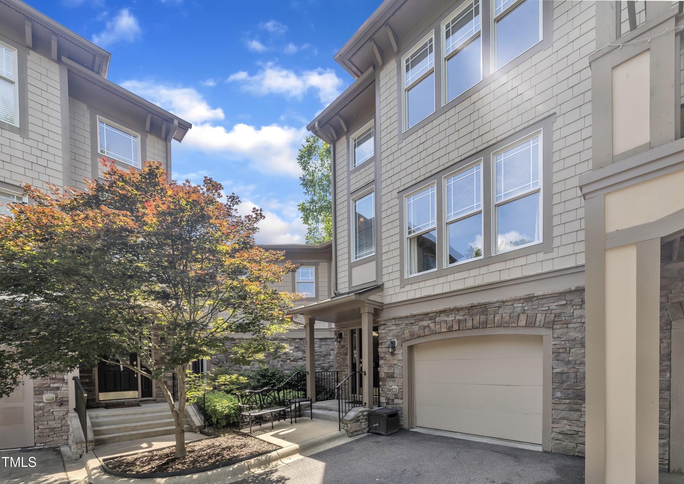 4802 Glenmist Court Property Photo 4