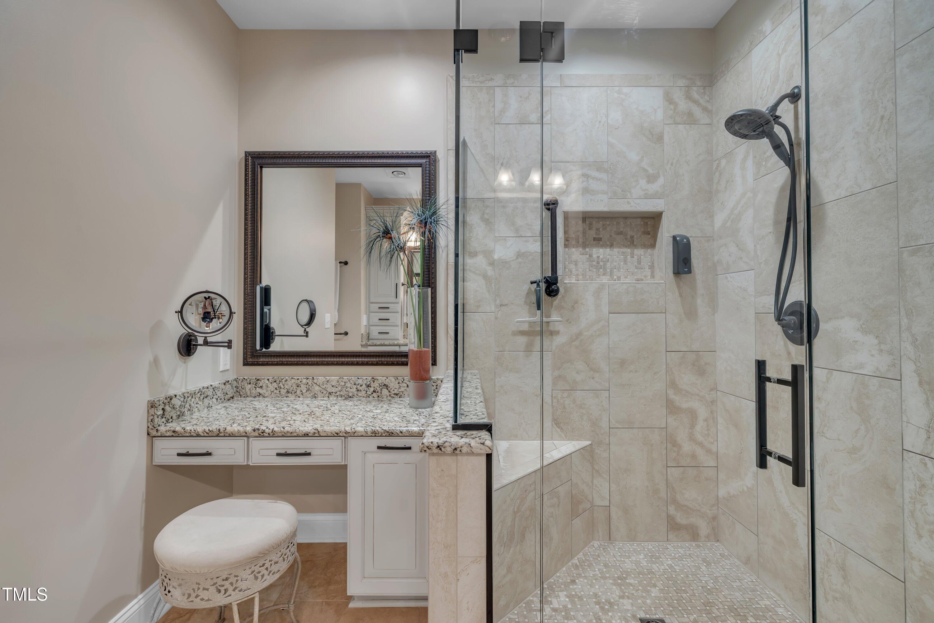 4802 Glenmist Court Property Photo 25