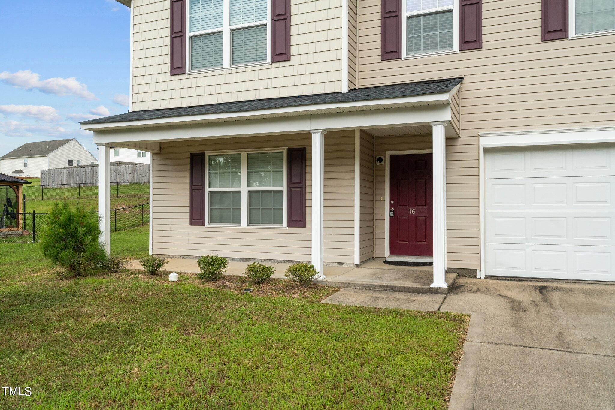 16 Summerwood Lane Property Photo 3