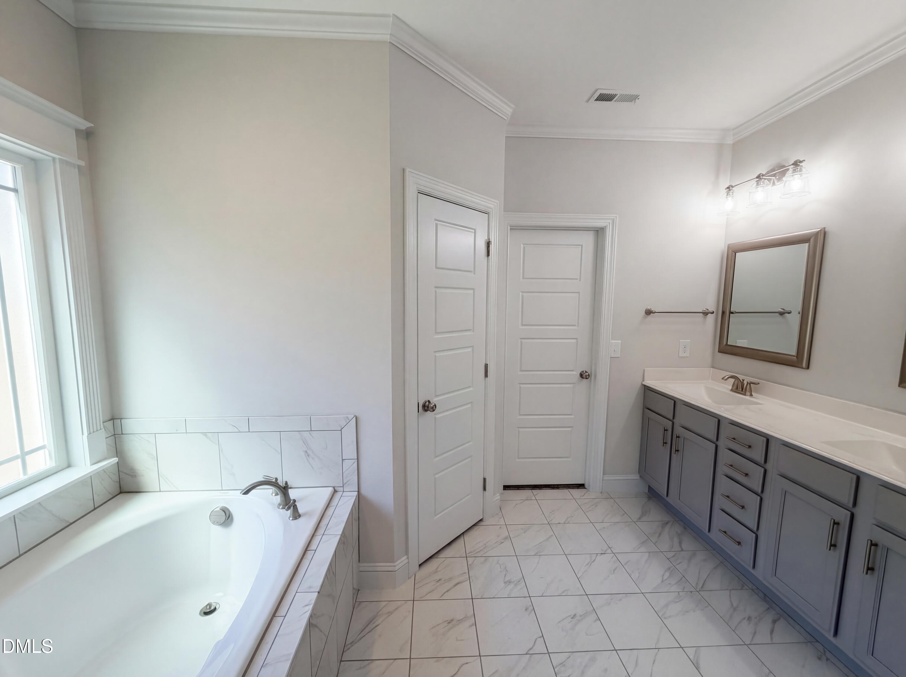 333 Oakhaven Drive Property Photo 9
