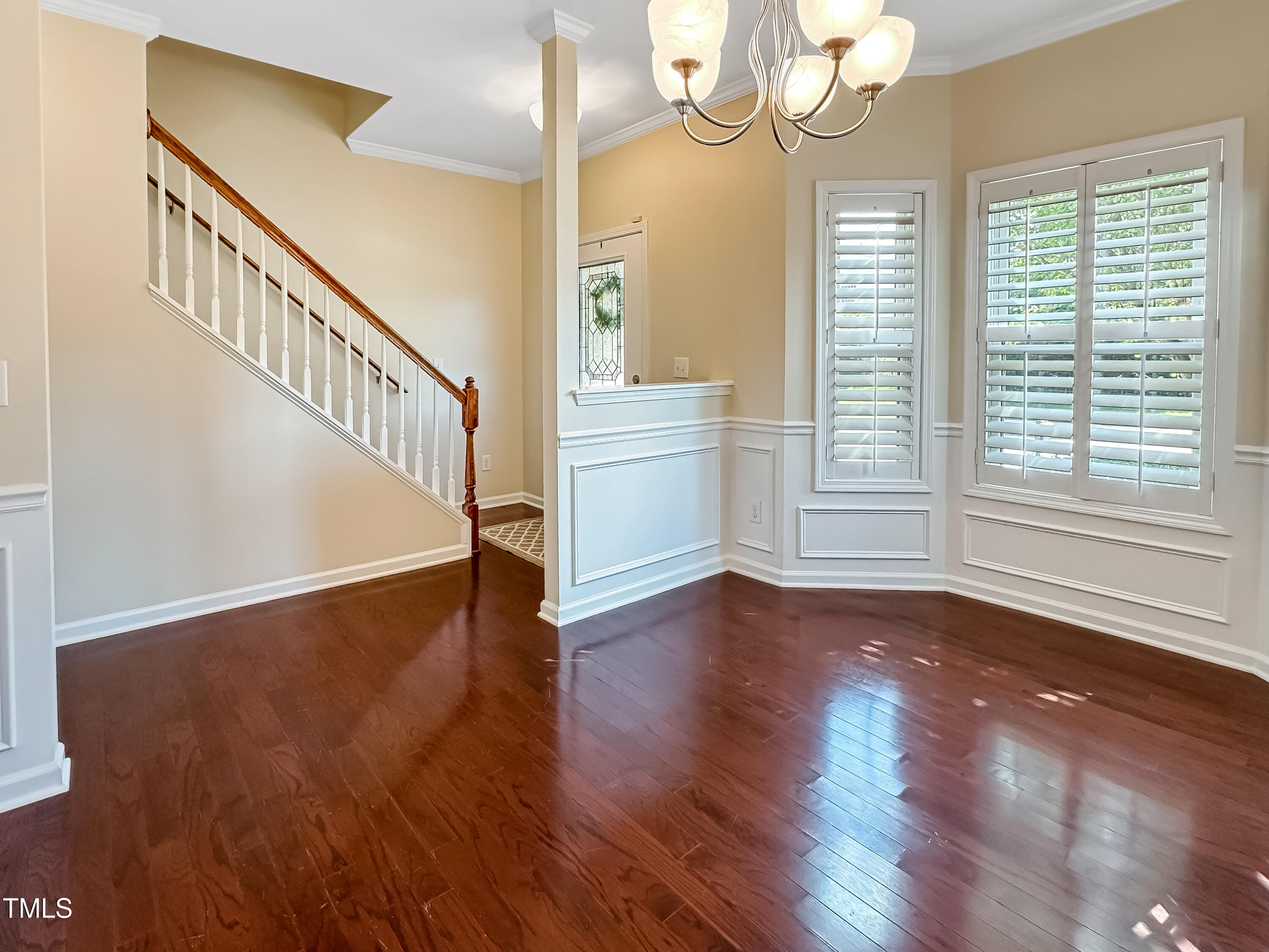 804 Blue Thorn Drive Property Photo 4