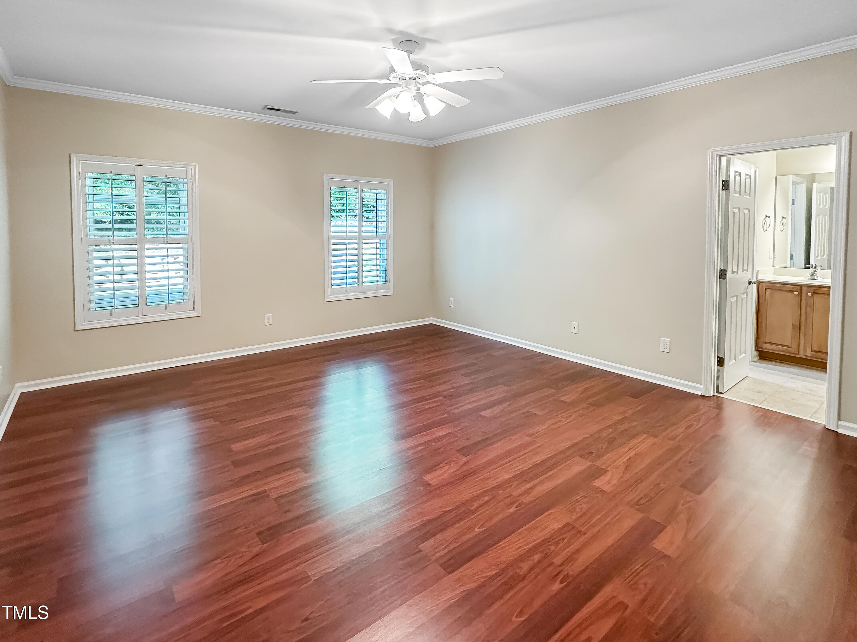 804 Blue Thorn Drive Property Photo 11