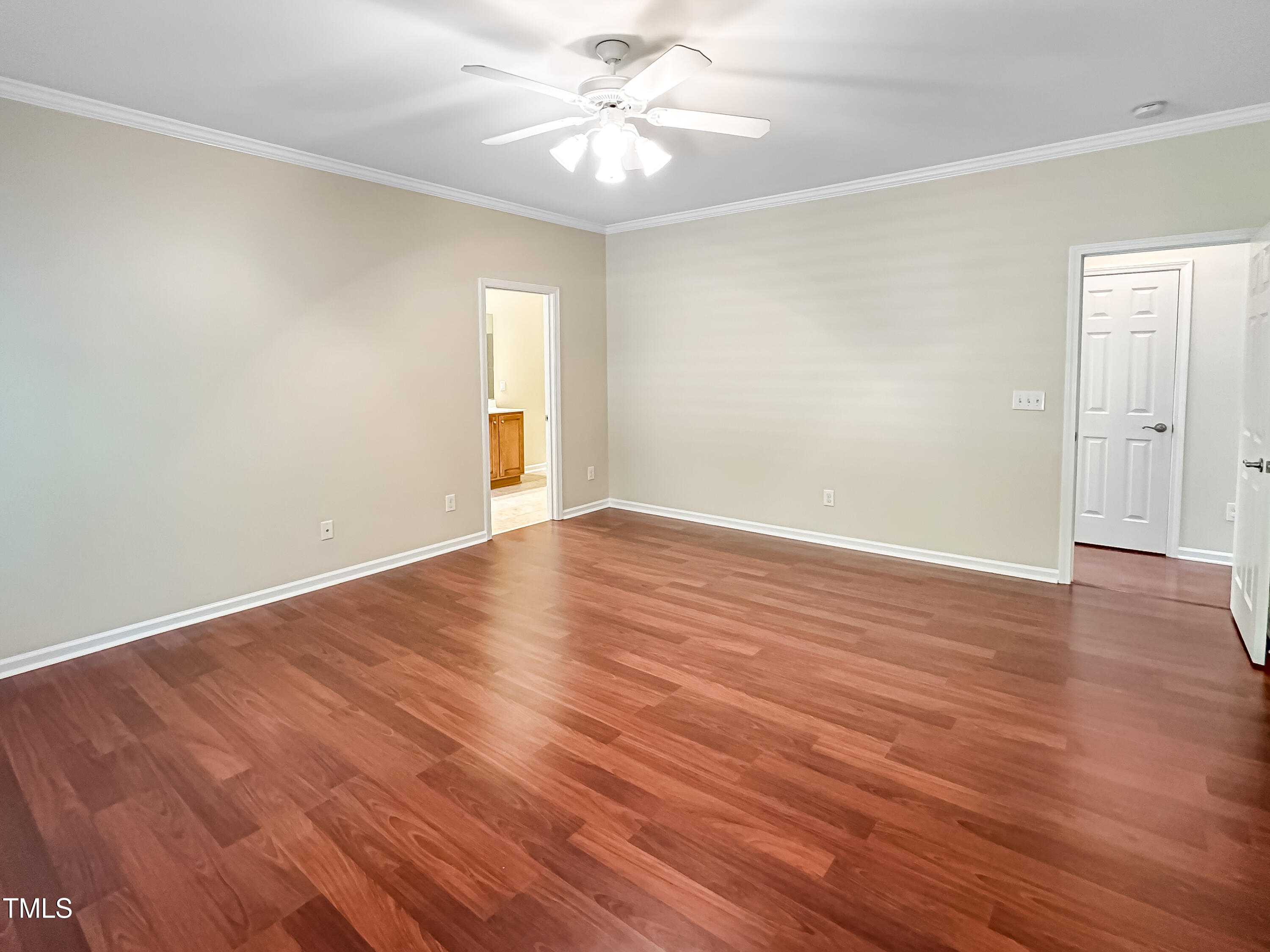 804 Blue Thorn Drive Property Photo 13