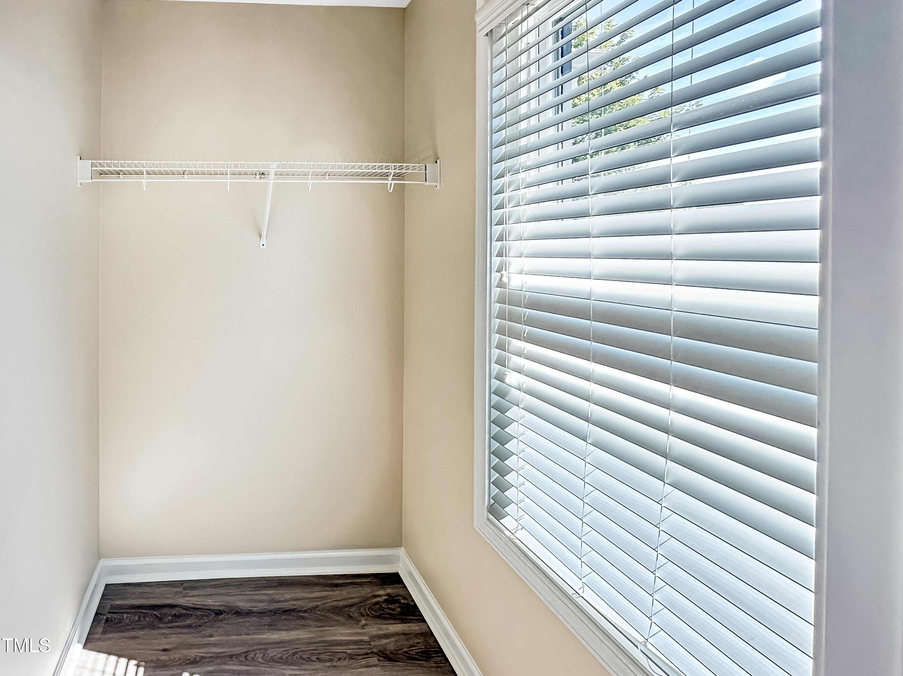 804 Blue Thorn Drive Property Photo 21