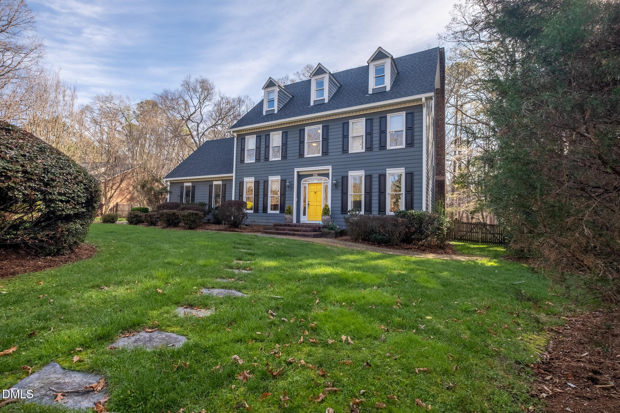 216 Cobblestone Drive Property Photo 1