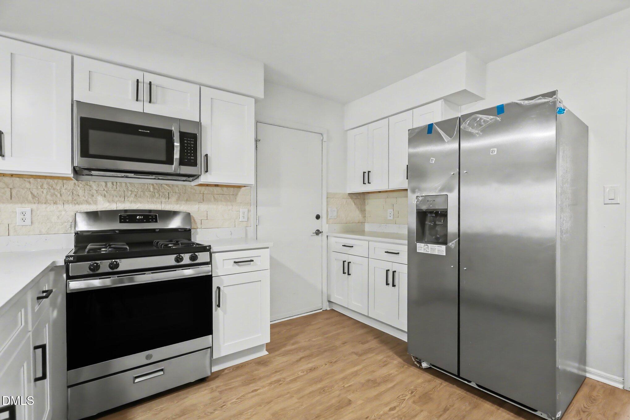 2608 Adcox Place Property Photo 6