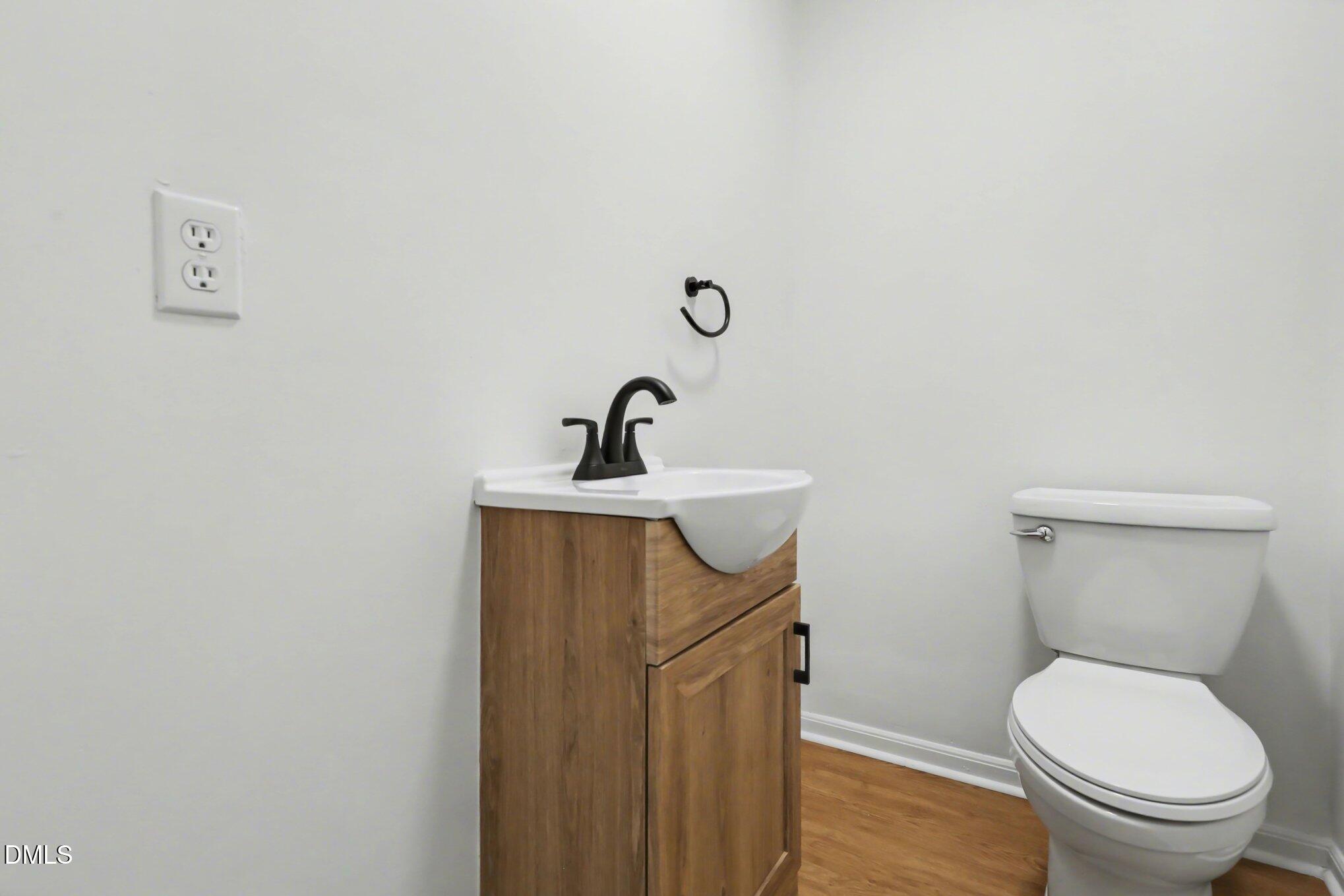 2608 Adcox Place Property Photo 20